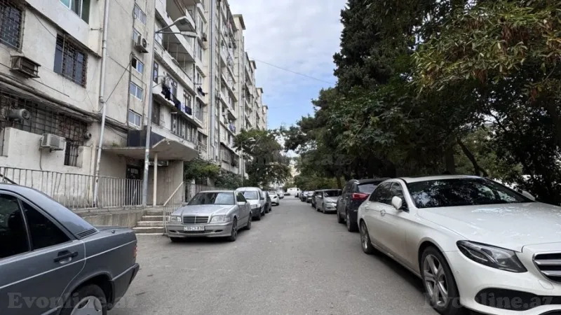 Satılır 3 otaqlı Mənzil Köhnə tikili 90 m² Əhmədli