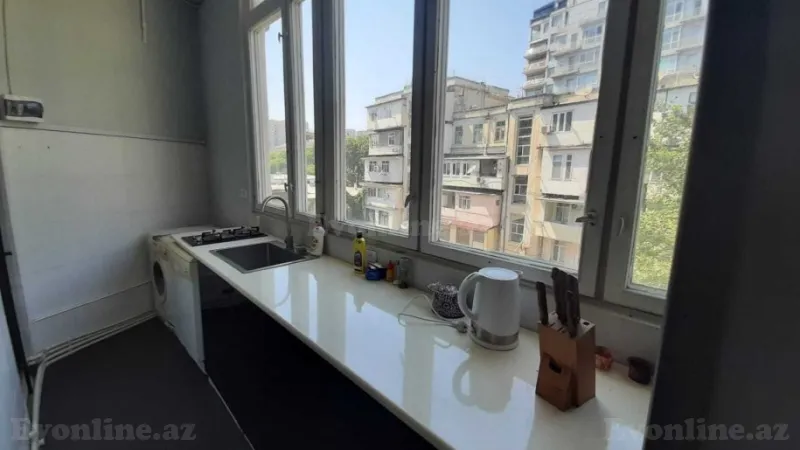 Kirayə verilir 3 otaqlı Mənzil Köhnə tikili 120 m² İçərişəhər m. - şəkil 6