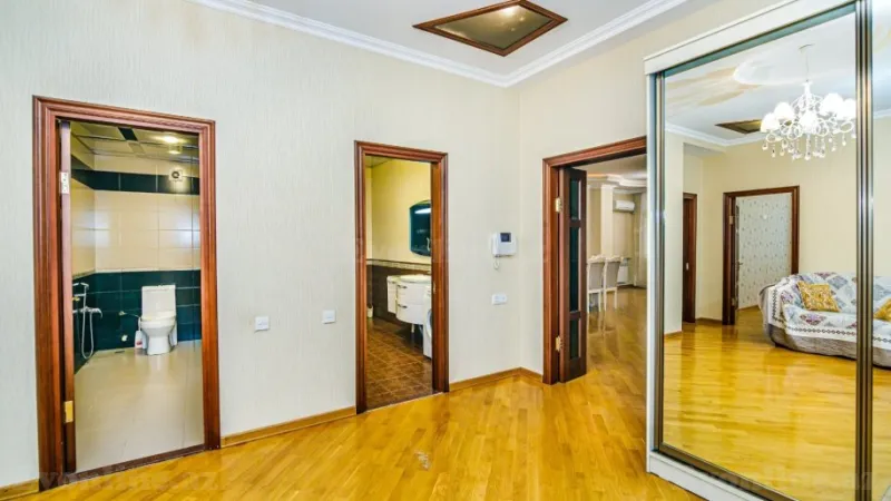 Kirayə verilir 5 otaqlı Mənzil Yeni tikili 200 m² 28 May m. - şəkil 22