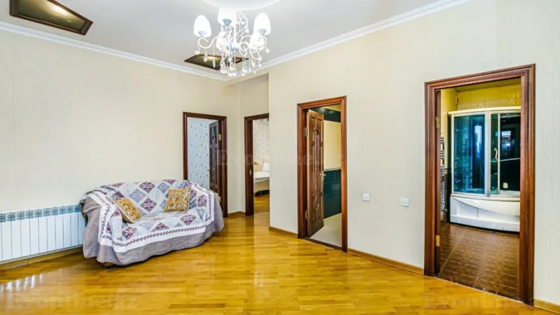 Kirayə verilir 5 otaqlı Mənzil Yeni tikili 200 m² 28 May m. - şəkil 23