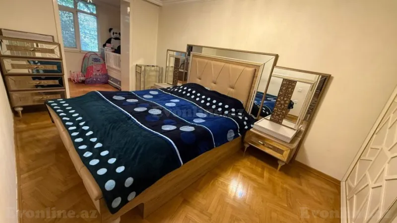 Satılır 5 otaqlı Mənzil Köhnə tikili 170 m² Nərimanov r. - şəkil 5