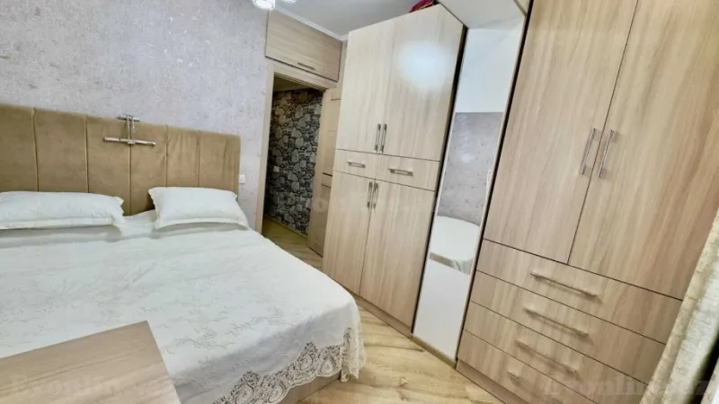 Satılır 2 otaqlı Mənzil Köhnə tikili 55 m² Gənclik m. - şəkil 9