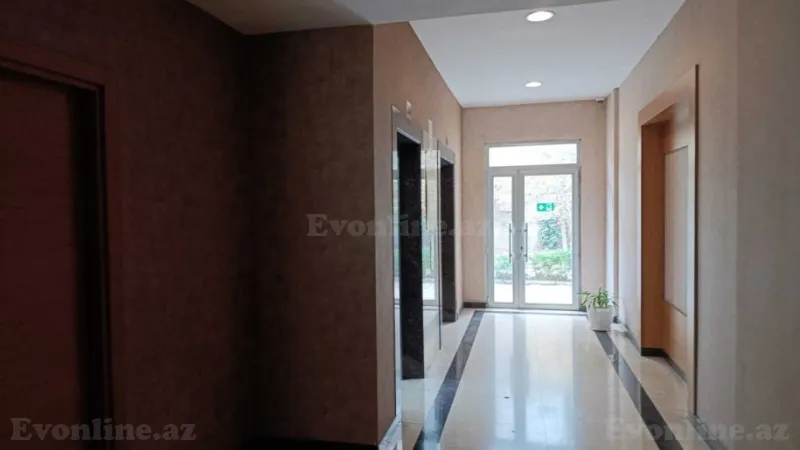 Satılır 4 otaqlı Mənzil Yeni tikili 210 m² Yasamal r. - şəkil 9
