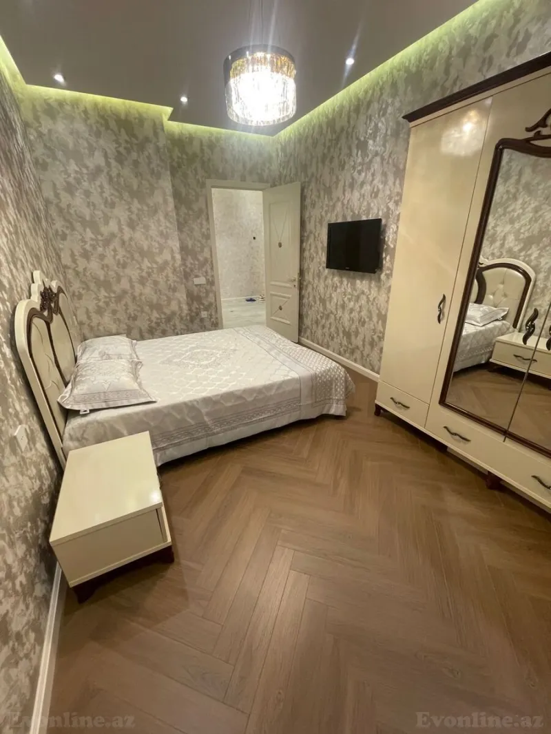 Kirayə verilir 3 otaqlı Mənzil Yeni tikili 130 m² Gənclik m. - şəkil 4