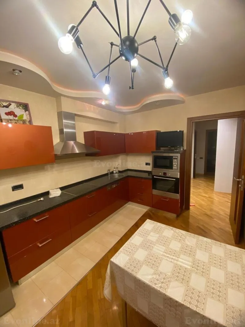 Satılır 3 otaqlı Mənzil Köhnə tikili 100 m² Elmlər Akademiyası m. - şəkil 11