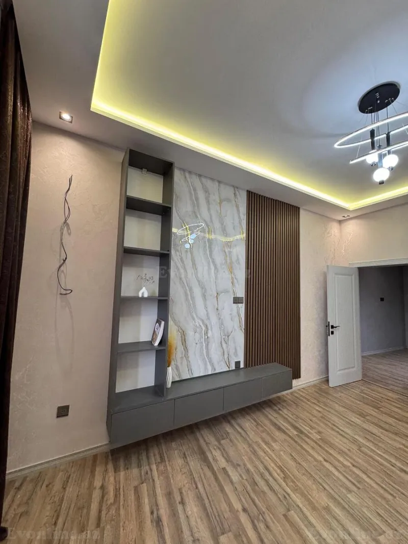 Satılır 2 otaqlı Mənzil Yeni tikili 62 m² 4-cü mikrorayon
