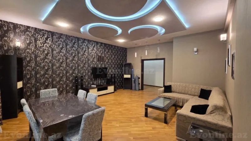 Kirayə verilir 3 otaqlı Mənzil Yeni tikili 135 m² Nizami m.
