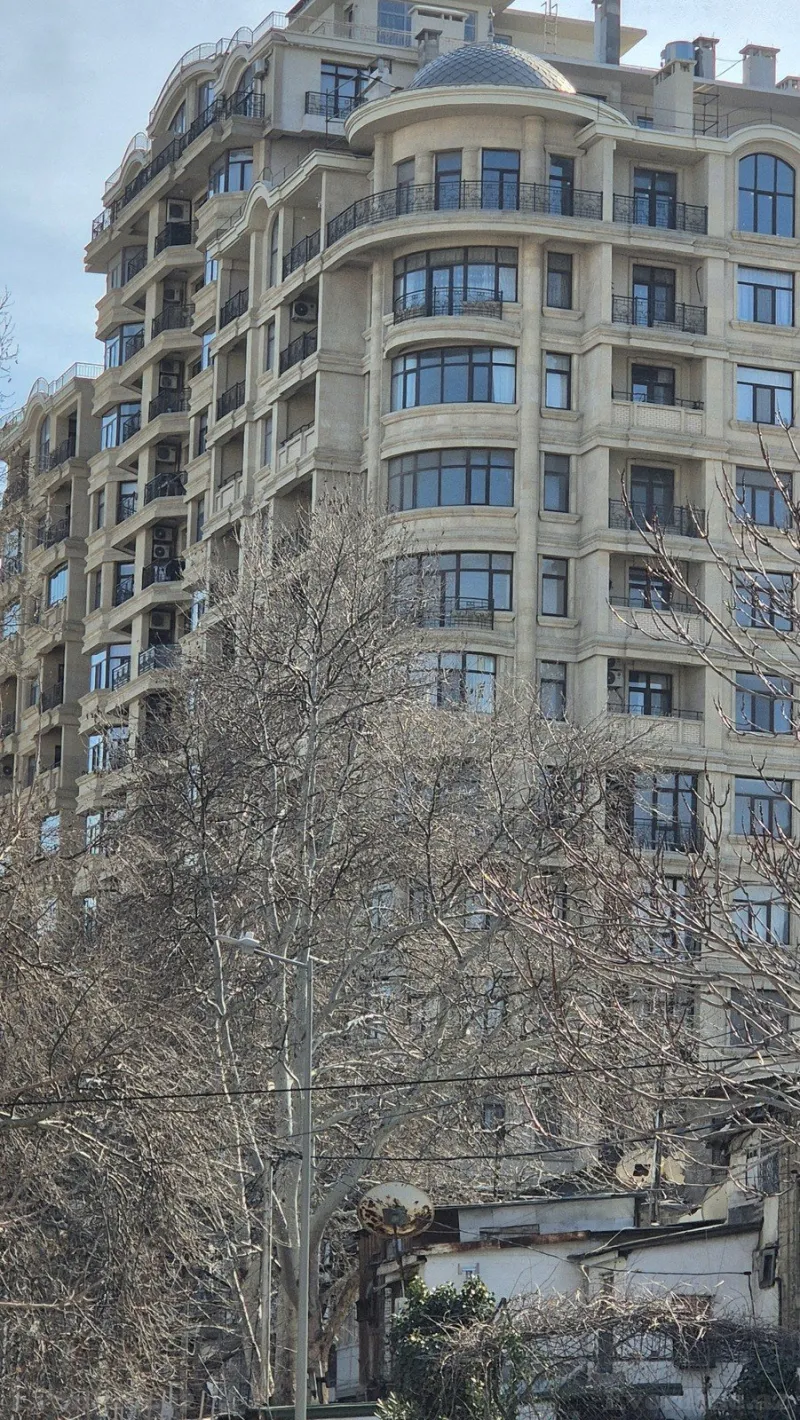 Satılır 4 otaqlı Mənzil Yeni tikili 198 m² Sahil m.