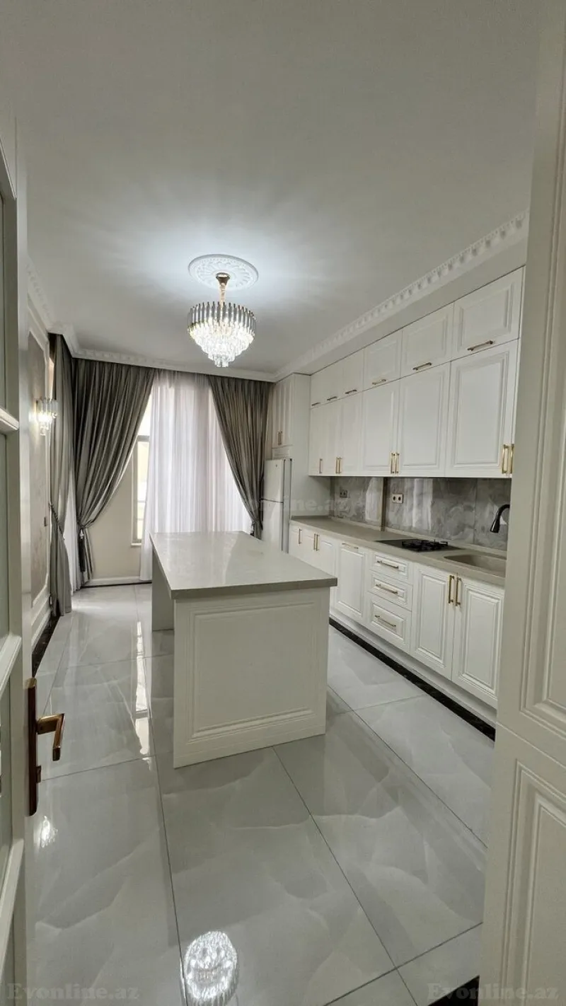 Satılır 4 otaqlı Mənzil Yeni tikili 215 m² Nizami m. - şəkil 4