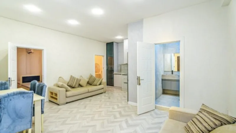 Kirayə verilir 3 otaqlı Mənzil Yeni tikili 100 m² 28 May m.