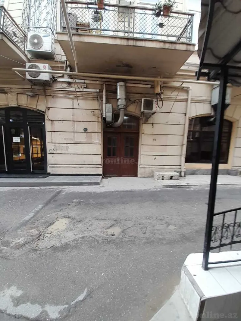 Satılır 3 otaqlı Mənzil Köhnə tikili 67.7 m² 28 May m. - şəkil 3