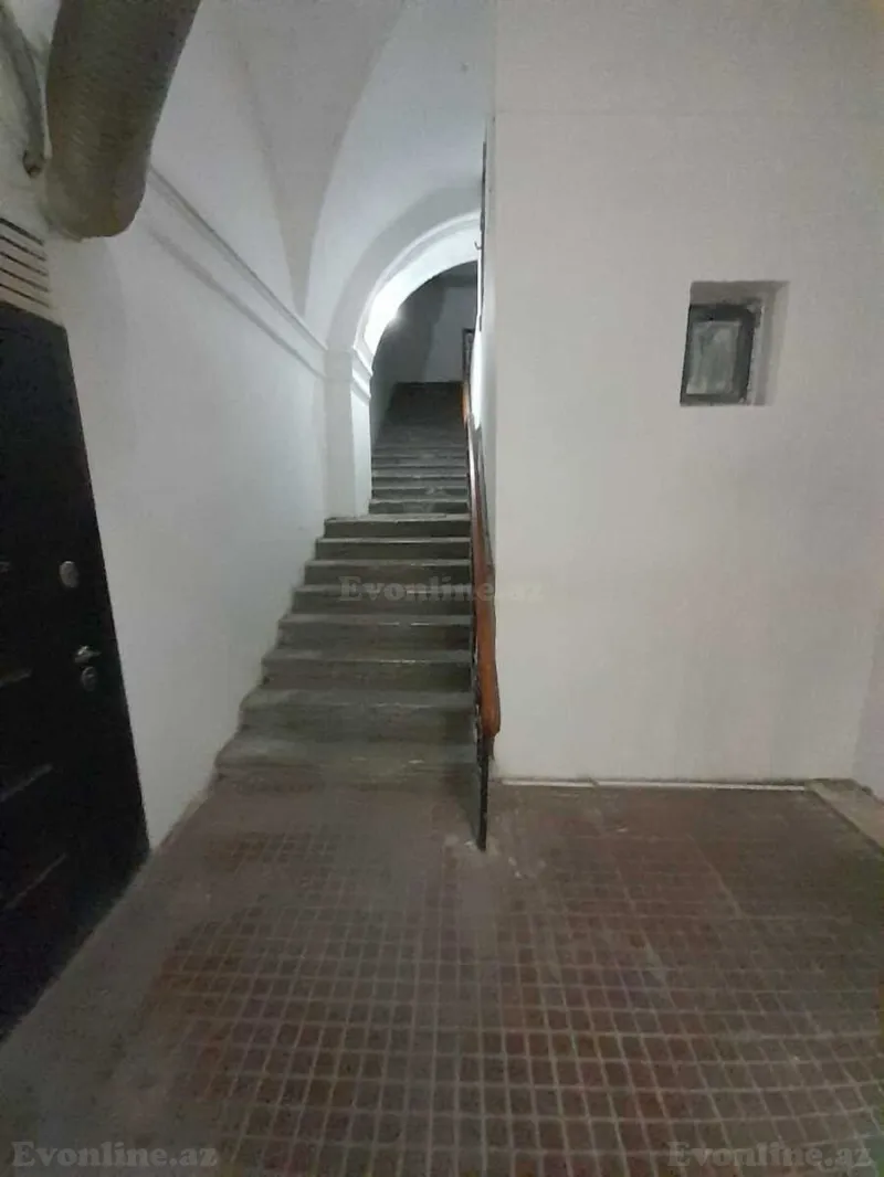 Satılır 3 otaqlı Mənzil Köhnə tikili 67.7 m² 28 May m. - şəkil 5