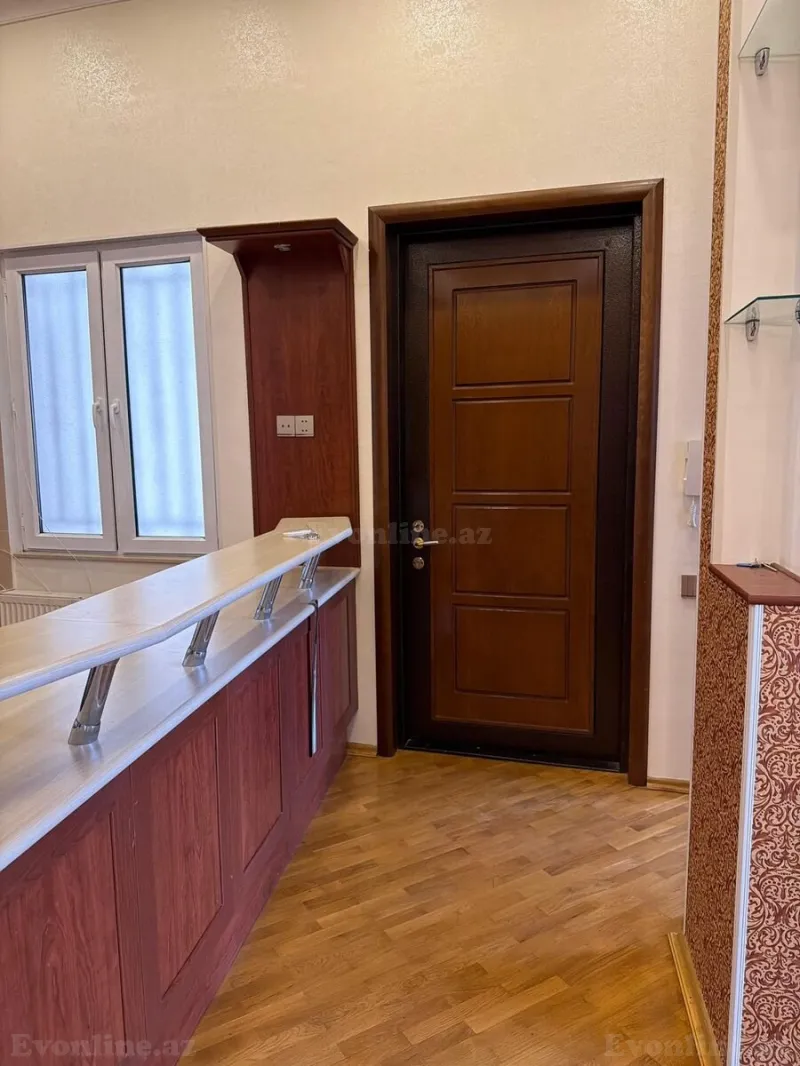 Kirayə verilir 3 otaqlı Mənzil Köhnə tikili 105 m² Sahil m. - şəkil 4