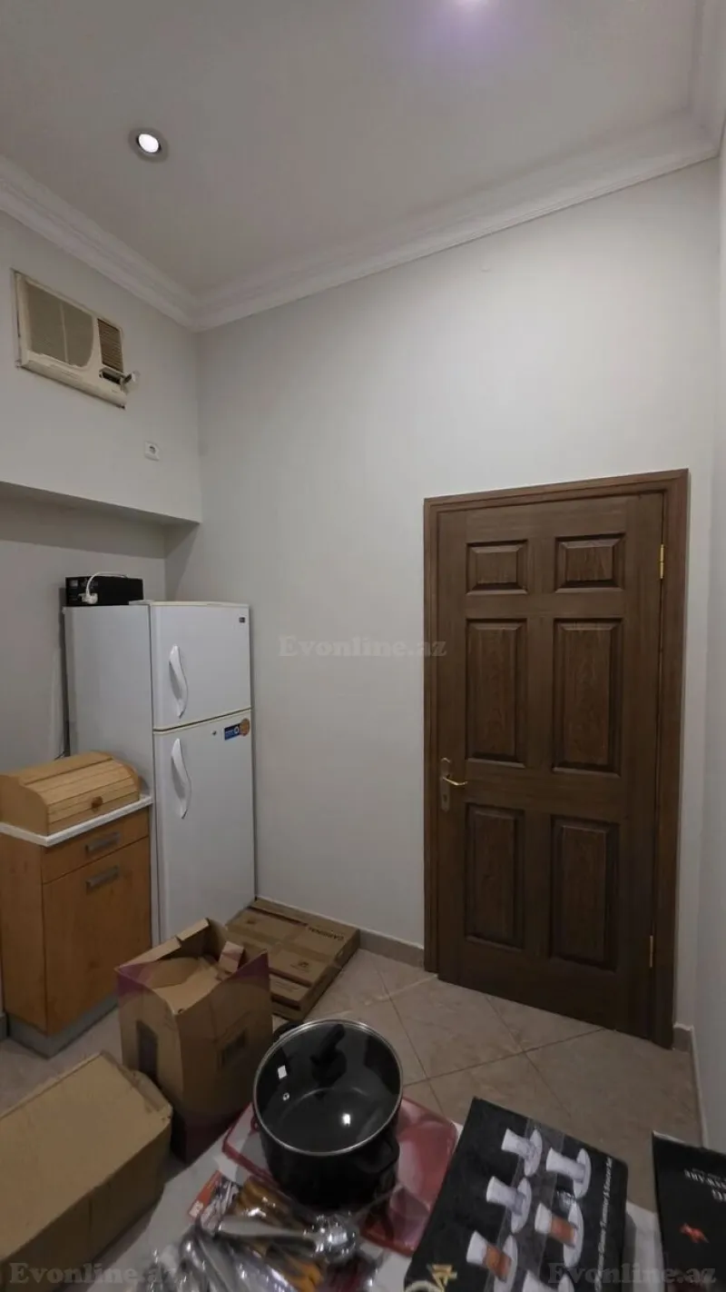 Satılır 2 otaqlı Mənzil Köhnə tikili 54 m² Səbail r. - şəkil 9