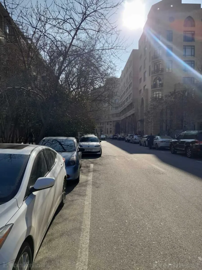 Satılır 3 otaqlı Mənzil Köhnə tikili 75 m² Elmlər Akademiyası m. - şəkil 23