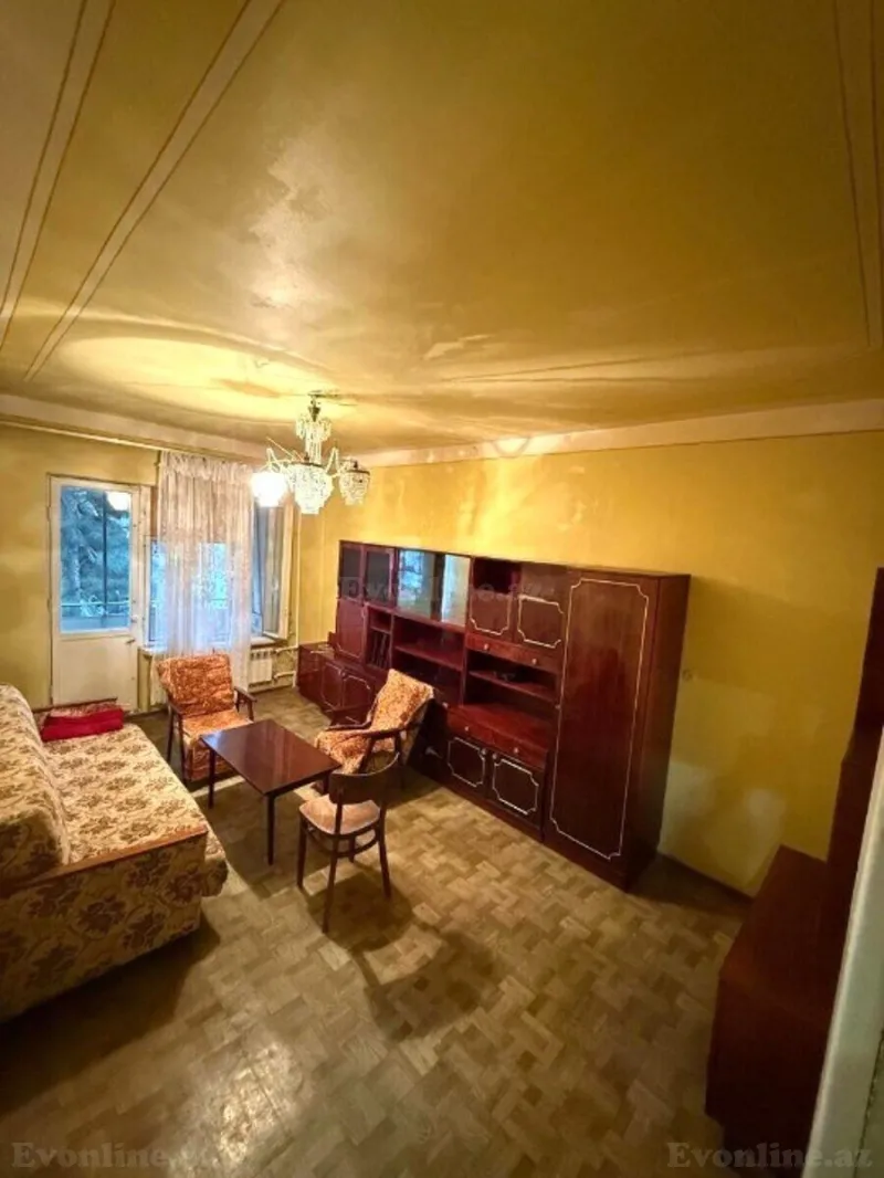 Satılır 4 otaqlı Mənzil Köhnə tikili 110 m² Həzi Aslanov m.