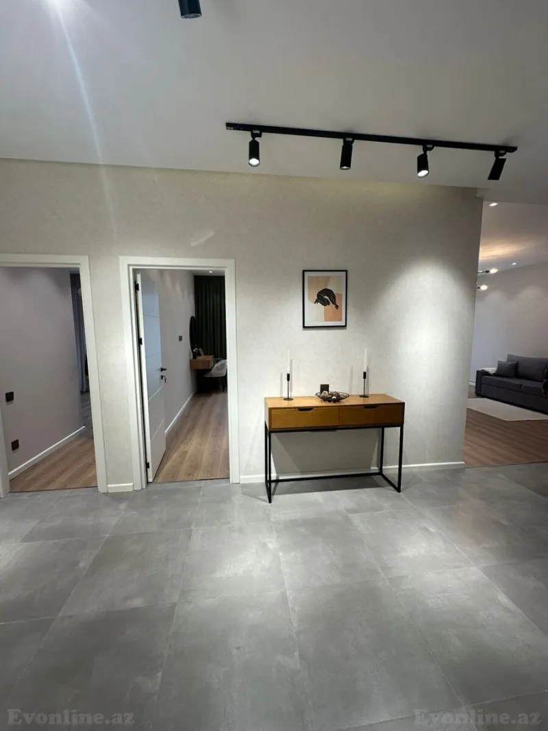 Kirayə verilir 3 otaqlı Mənzil Yeni tikili 105 m² 8 Noyabr m. - şəkil 4