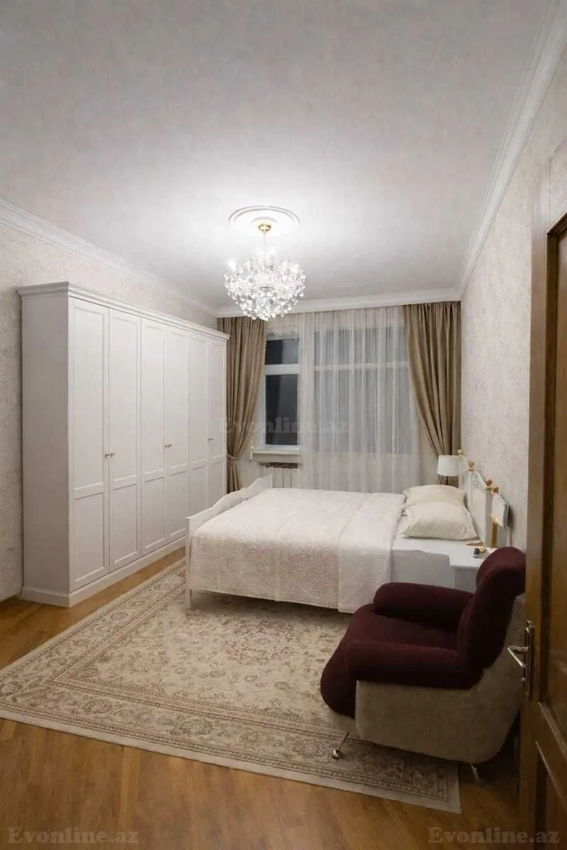 Satılır 4 otaqlı Mənzil Yeni tikili 150 m² 2-ci mikrorayon - şəkil 9