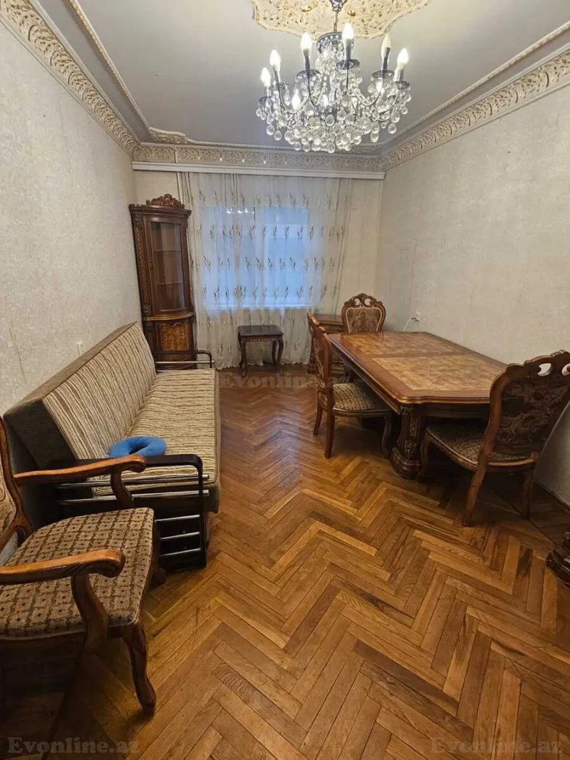 Satılır 3 otaqlı Mənzil Köhnə tikili 80 m² Əhmədli