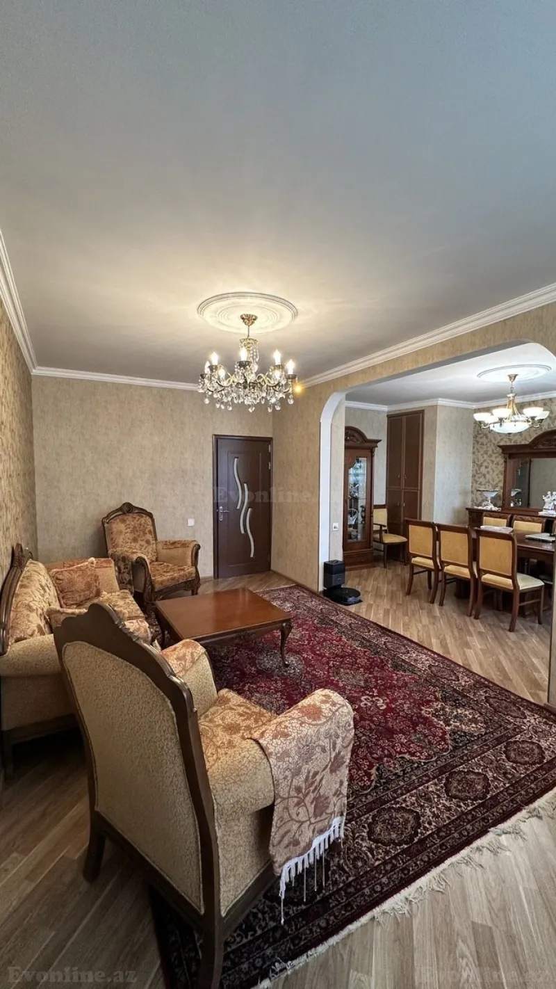 Satılır 5 otaqlı Mənzil Köhnə tikili 120 m² Xalqlar Dostluğu m. - şəkil 3