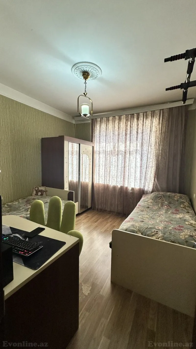 Satılır 5 otaqlı Mənzil Köhnə tikili 120 m² Xalqlar Dostluğu m. - şəkil 4