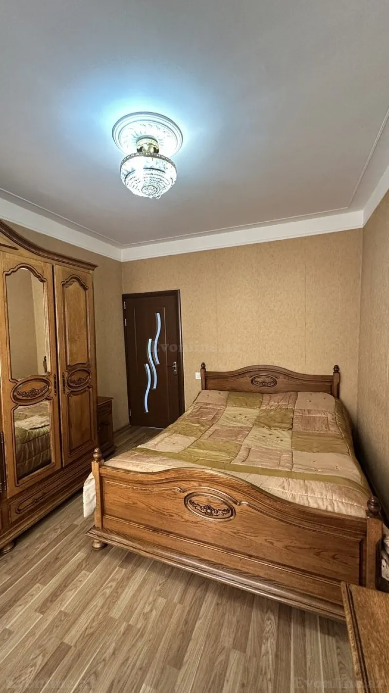 Satılır 5 otaqlı Mənzil Köhnə tikili 120 m² Xalqlar Dostluğu m. - şəkil 9