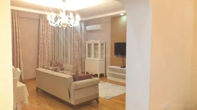 Kirayə verilir 4 otaqlı Mənzil Yeni tikili 194 m² 28 May m. - şəkil 2