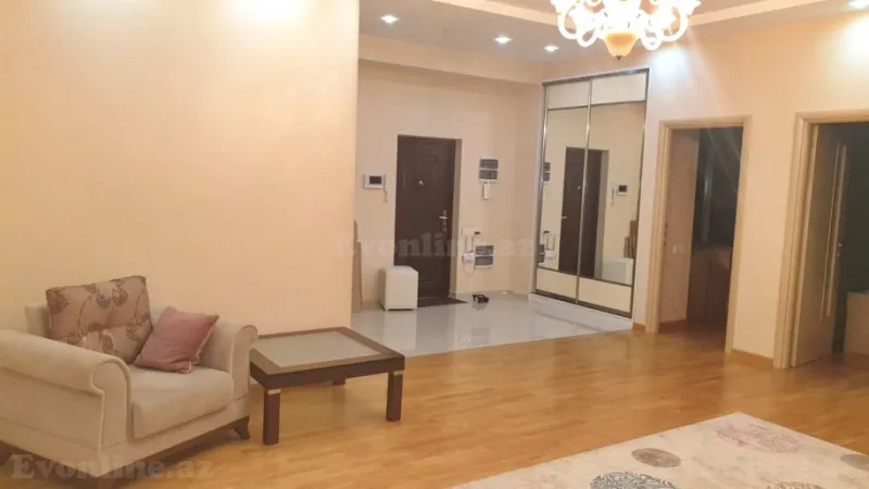 Kirayə verilir 4 otaqlı Mənzil Yeni tikili 194 m² 28 May m. - şəkil 4