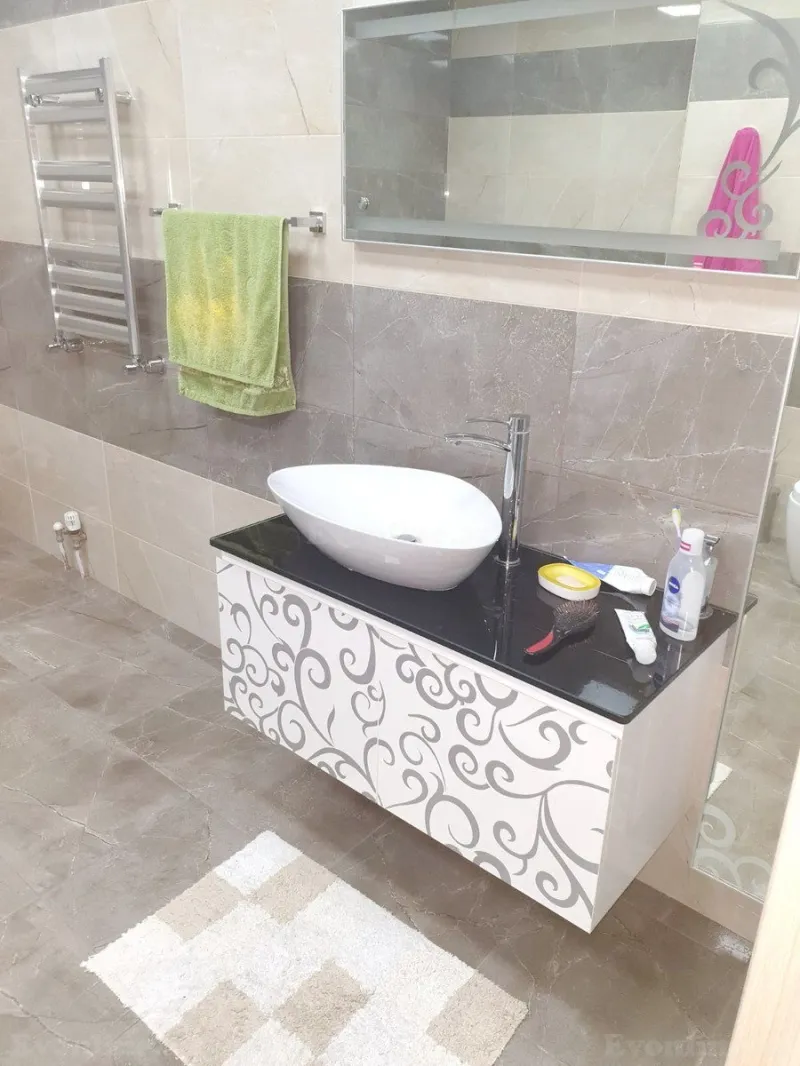 Kirayə verilir 4 otaqlı Mənzil Yeni tikili 194 m² 28 May m. - şəkil 9