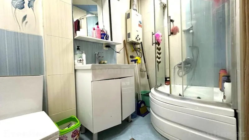 Satılır 3 otaqlı Mənzil Köhnə tikili 75 m² Yasamal - şəkil 19