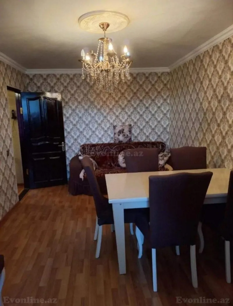 Satılır 2 otaqlı Mənzil Köhnə tikili 35 m² 8-ci kilometr