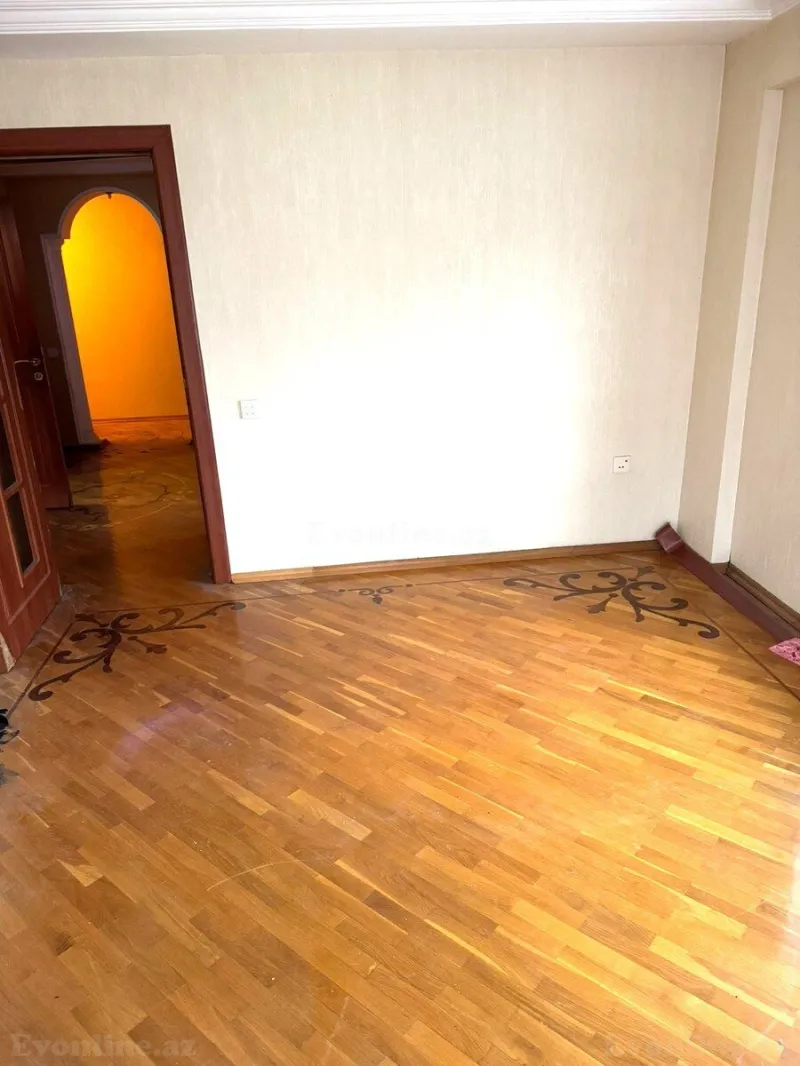 Satılır 2 otaqlı Mənzil Köhnə tikili 80 m² 28 May m. - şəkil 3