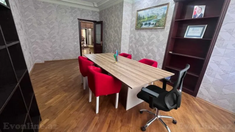 Kirayə verilir 4 otaqlı Mənzil Yeni tikili 200 m² 28 May m. - şəkil 5