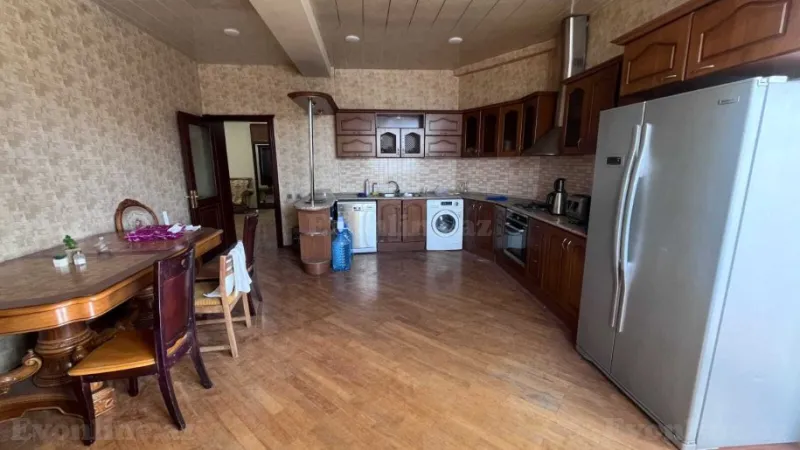 Kirayə verilir 4 otaqlı Mənzil Yeni tikili 200 m² 28 May m. - şəkil 10