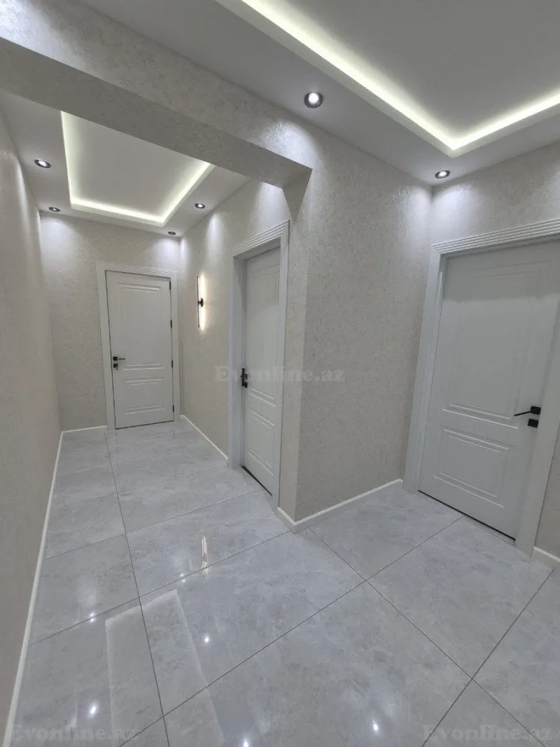 Satılır 3 otaqlı Mənzil Yeni tikili 86 m² Neftçilər m. - şəkil 14