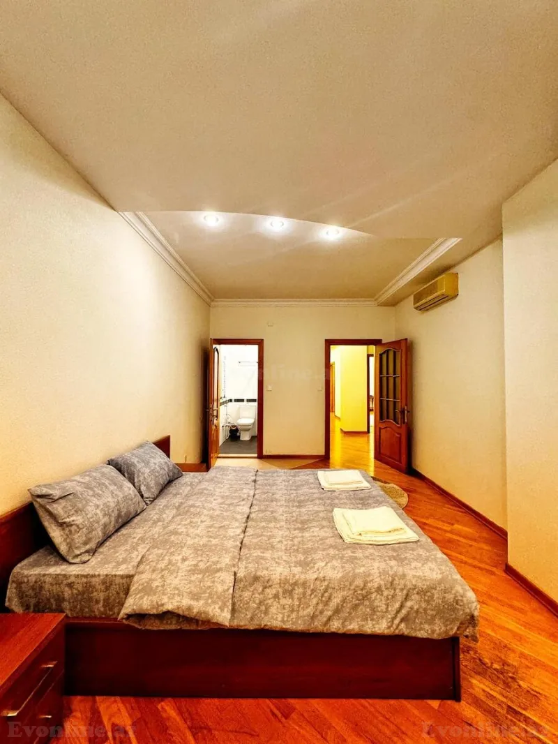 Kirayə verilir 3 otaqlı Mənzil Yeni tikili 133 m² 28 May m. - şəkil 6