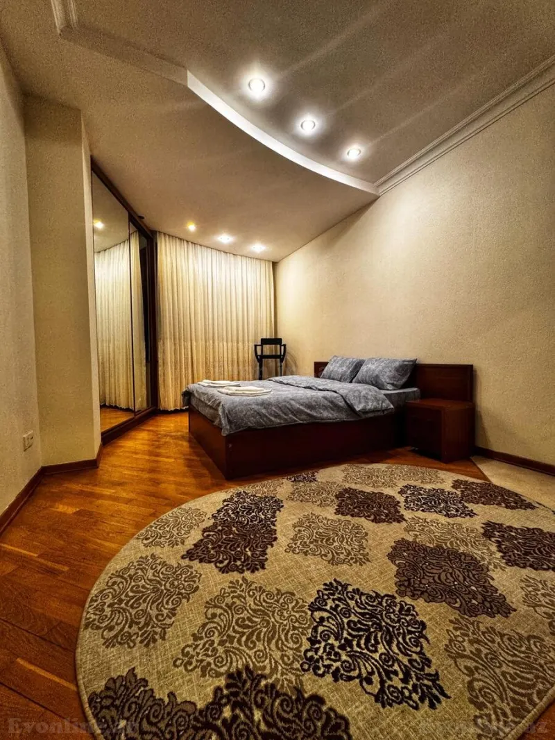 Kirayə verilir 3 otaqlı Mənzil Yeni tikili 133 m² 28 May m. - şəkil 8