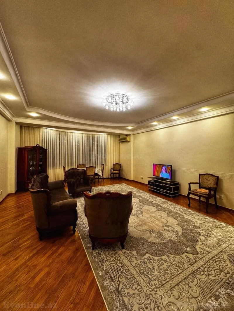 Kirayə verilir 3 otaqlı Mənzil Yeni tikili 133 m² 28 May m. - şəkil 13