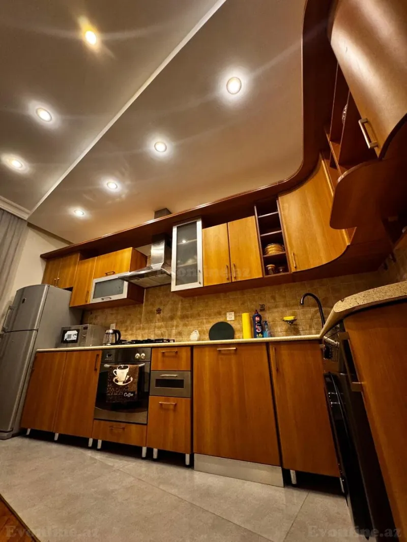 Kirayə verilir 3 otaqlı Mənzil Yeni tikili 133 m² 28 May m. - şəkil 18