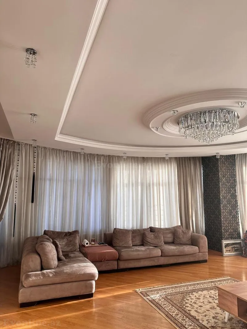 Satılır 3 otaqlı Mənzil Yeni tikili 142 m² 28 May m. - şəkil 2