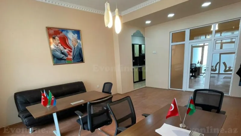 Kirayə verilir Ofis 70 m² Memar Əcəmi m.