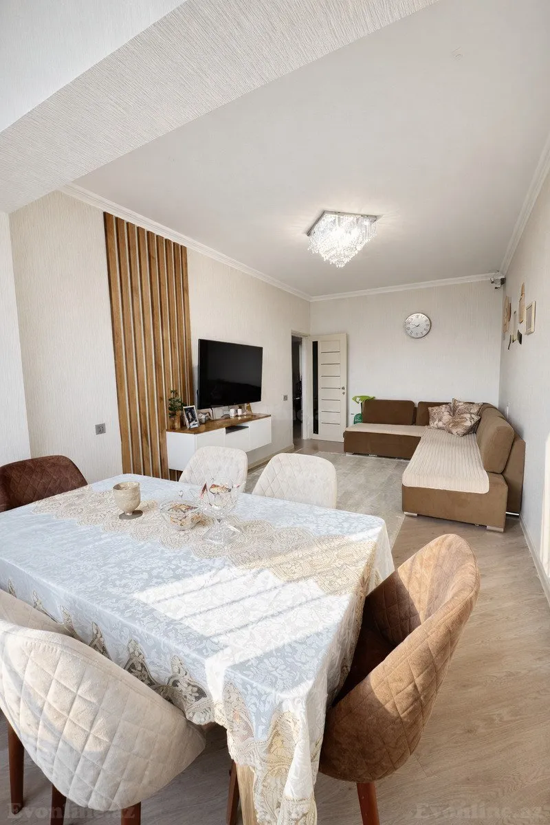 Satılır 3 otaqlı Mənzil Köhnə tikili 85 m² Əhmədli m. - şəkil 2