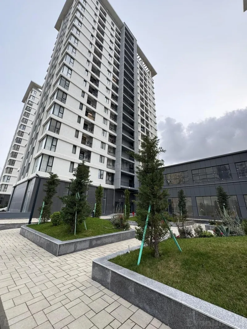Satılır 4 otaqlı Mənzil Yeni tikili 175 m² 20 Yanvar m.