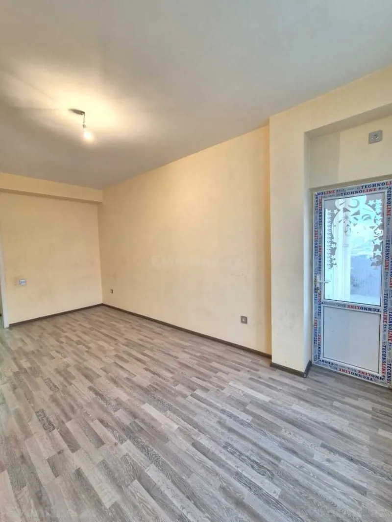 Kirayə verilir 3 otaqlı Mənzil Yeni tikili 140 m² Yasamal