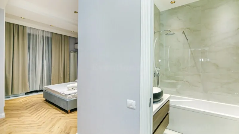 Kirayə verilir 3 otaqlı Mənzil Yeni tikili 150 m² Nəsimi r. - şəkil 5