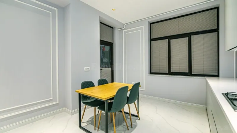 Kirayə verilir 3 otaqlı Mənzil Yeni tikili 150 m² Nəsimi r. - şəkil 9