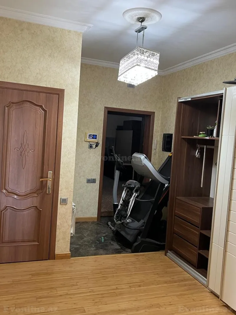 Kirayə verilir 3 otaqlı Mənzil Yeni tikili 140 m² Xətai m. - şəkil 4