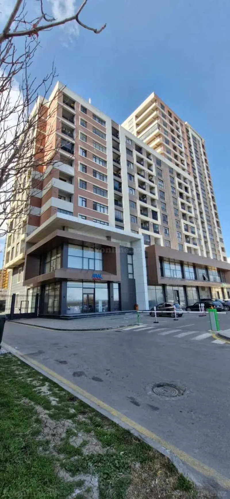 Satılır 2 otaqlı Mənzil Yeni tikili 108 m² 8 Noyabr m. - şəkil 2