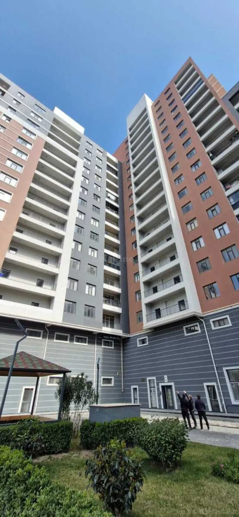 Satılır 2 otaqlı Mənzil Yeni tikili 108 m² 8 Noyabr m. - şəkil 4