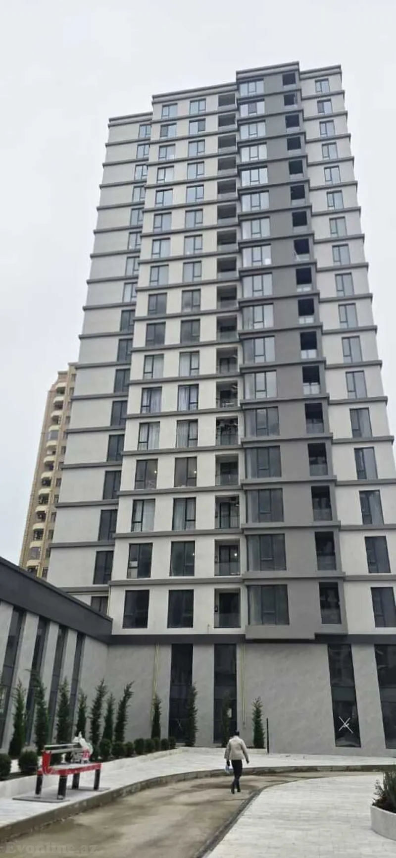 Satılır 4 otaqlı Mənzil Yeni tikili 220 m² 28 May m. - şəkil 18